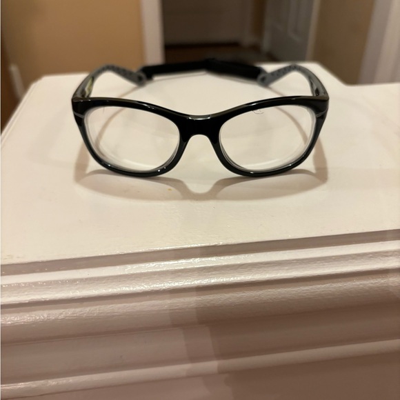 Boys Sports Glasses - Picture 4 of 8